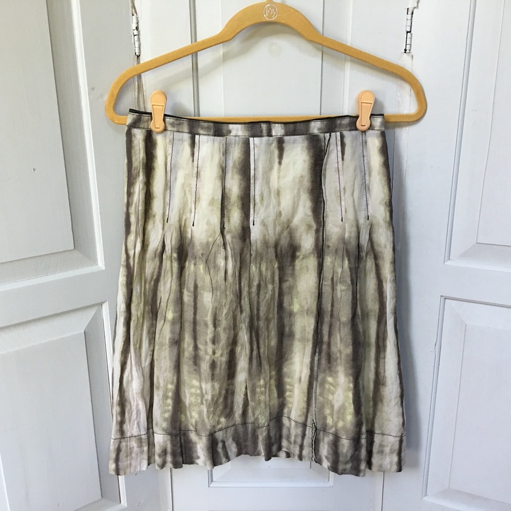 Marc Aurel Skirt w/ Subtle Sparkle